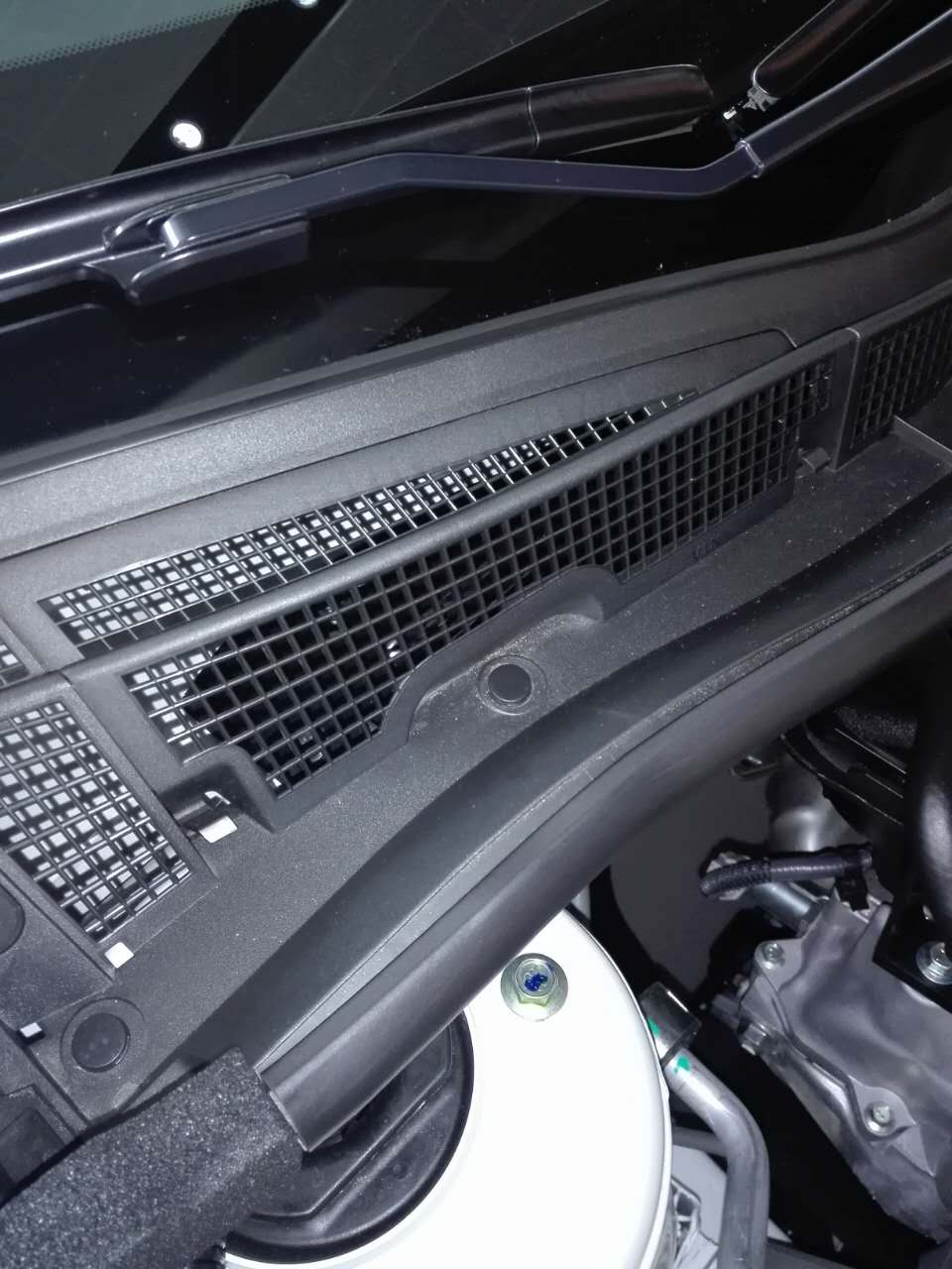 新蓝鸟空调进气口