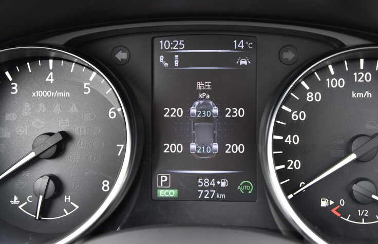 刚买奇骏两驱新车,如何测胎压?