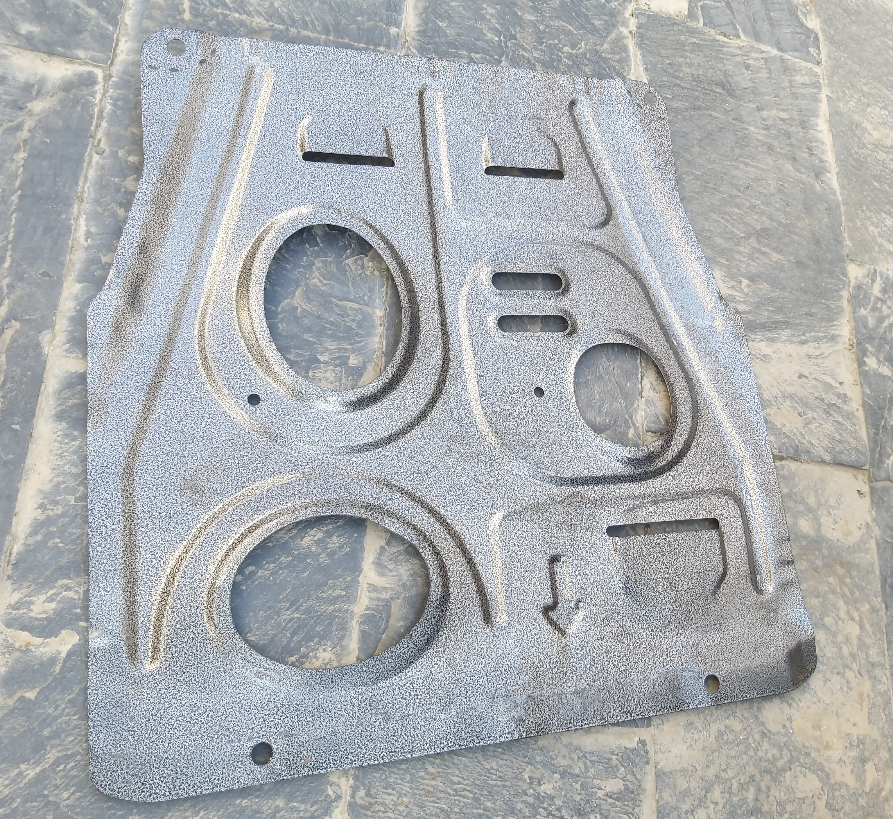 20162019逍客发动机护板螺丝