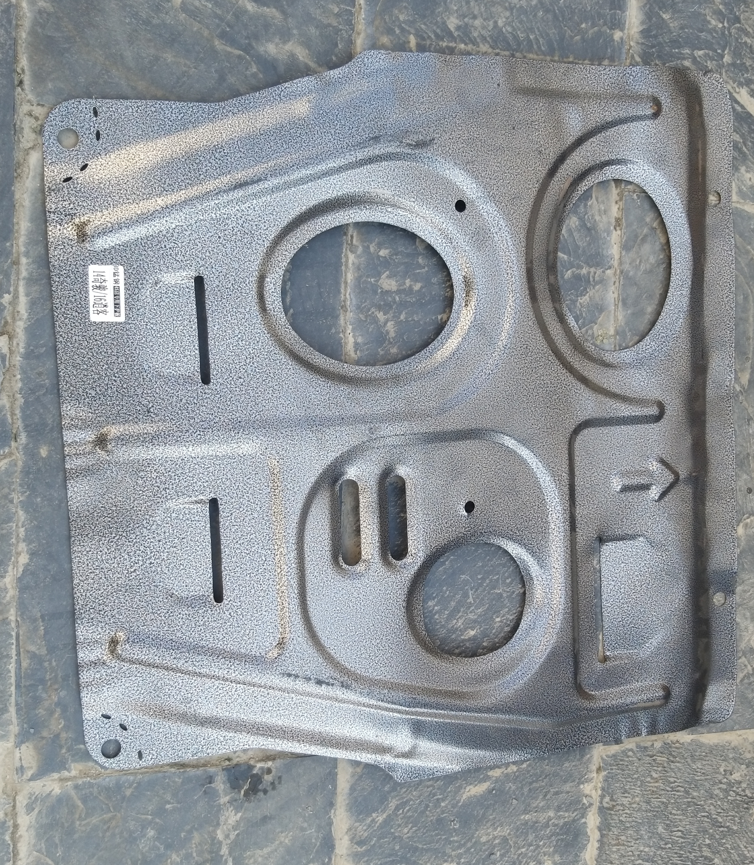 20162019逍客发动机护板螺丝